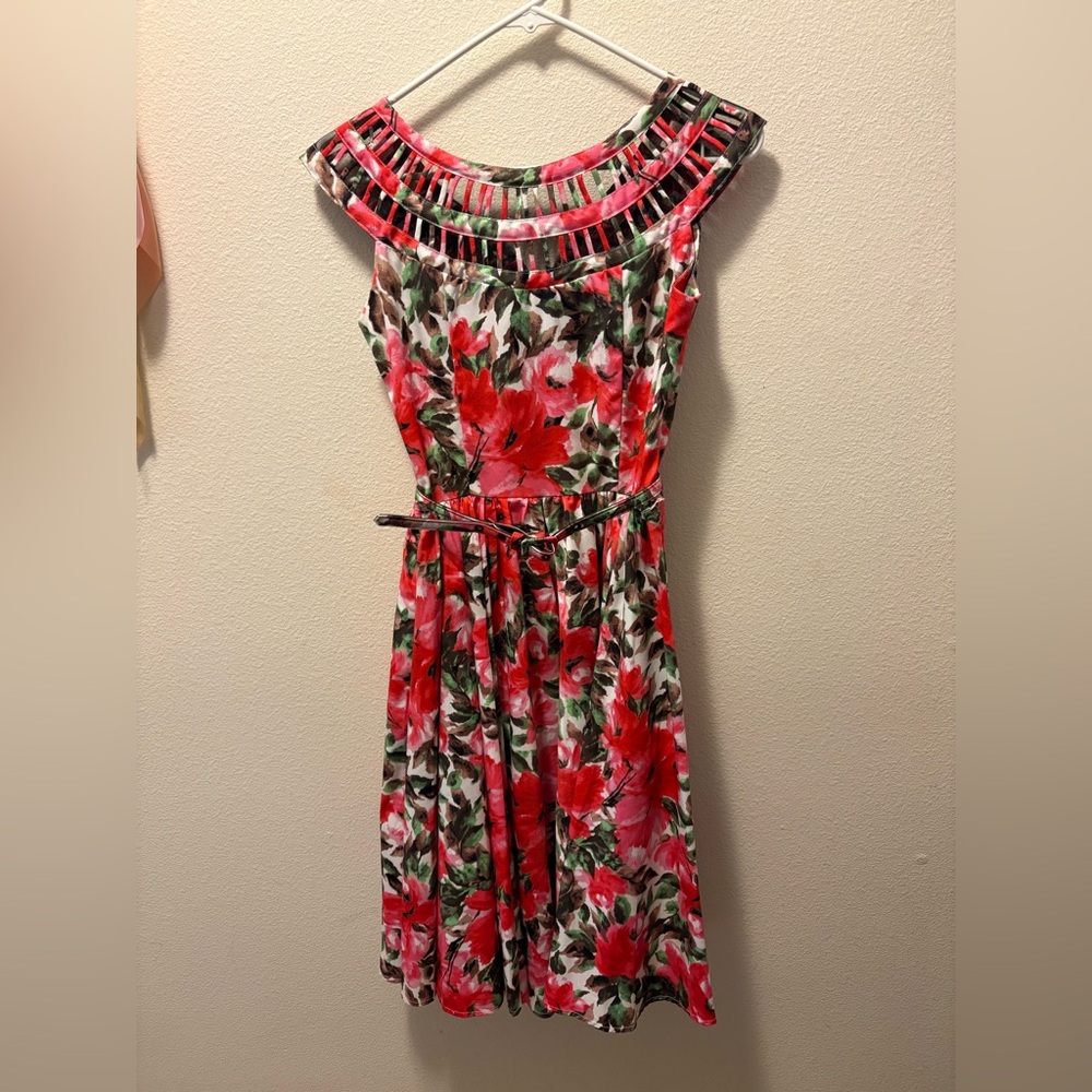 Unique Vintage 1950s White & Pink Floral Sleeveless Olive Swing Midi Dress Retro